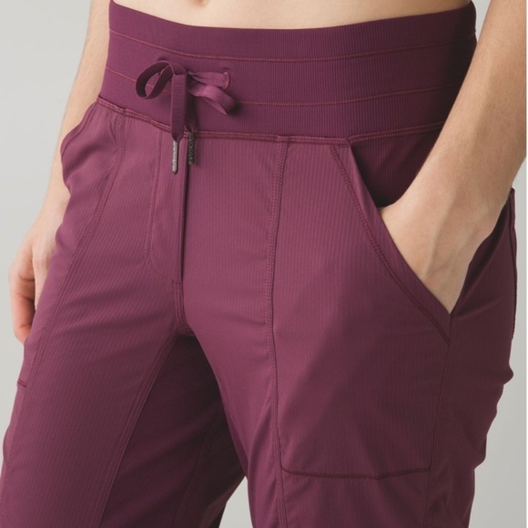 Lululemon Street To Studio Pant II Red Grape sz 2 - Picture 3 of 10